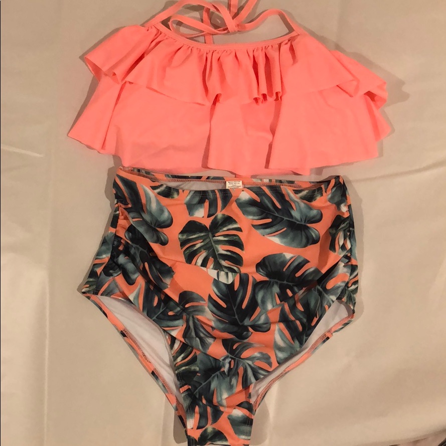 Brand New Two Pieces Bikini Size Small